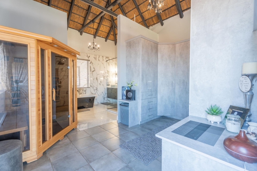 4 Bedroom Property for Sale in Cannon Rocks Eastern Cape